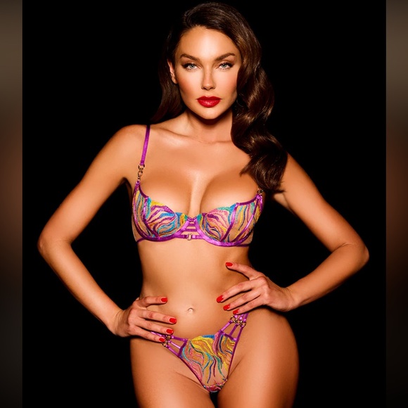 SOLANGE
RAINBOW BRA - Picture 12 of 16